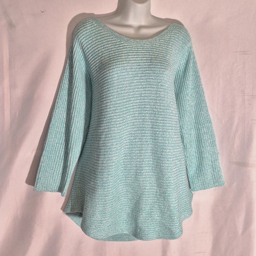 NEW YORK & COMPANY Beautiful Acrylic oversized sweater in size XXL
